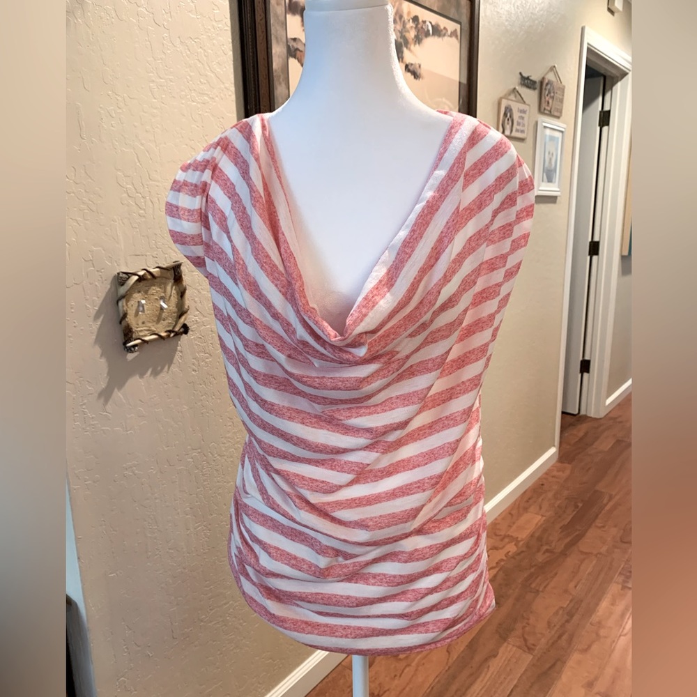 ☘️Fun top! No Boundaries Size Large